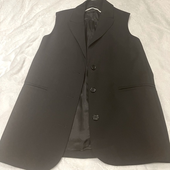 Perfect Summer Tank Blazer 🕓⬛️ - Picture 1 of 4